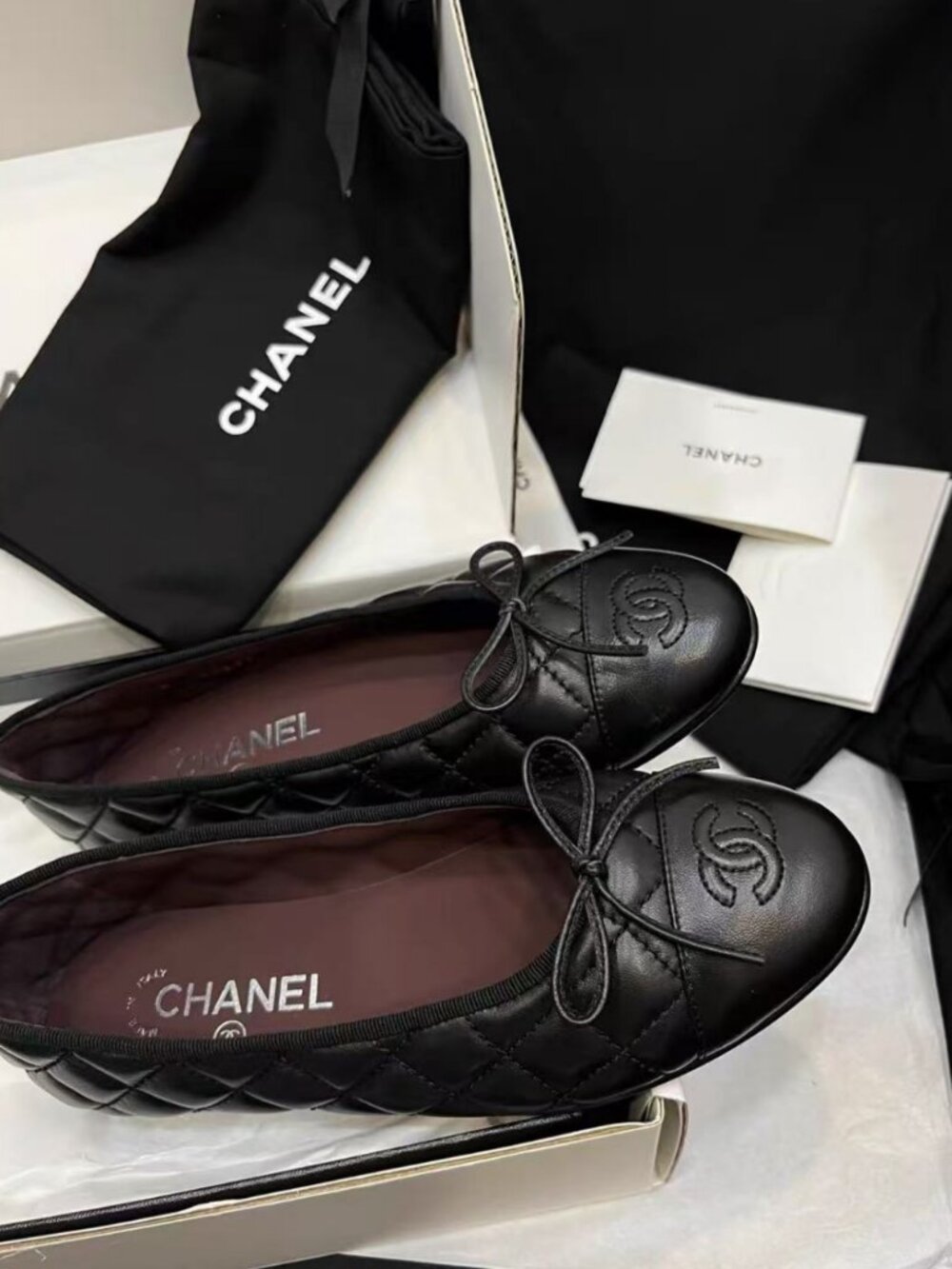 CHANEL Black Quilted Leather Bow CC Logo Ballet Flats - Picture 6 of 9